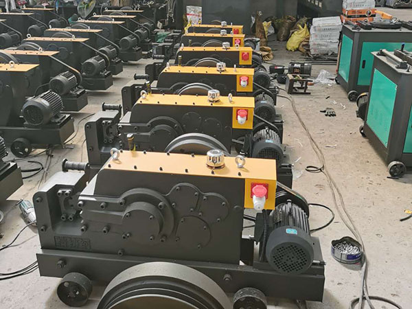 Loading the Shearing Machine(QC11Y-16X61000) to Vietnam